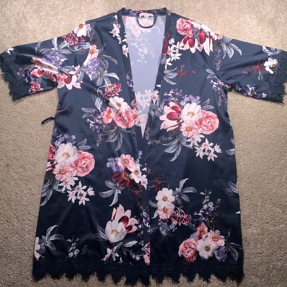 Other - Floral boudoir Robe